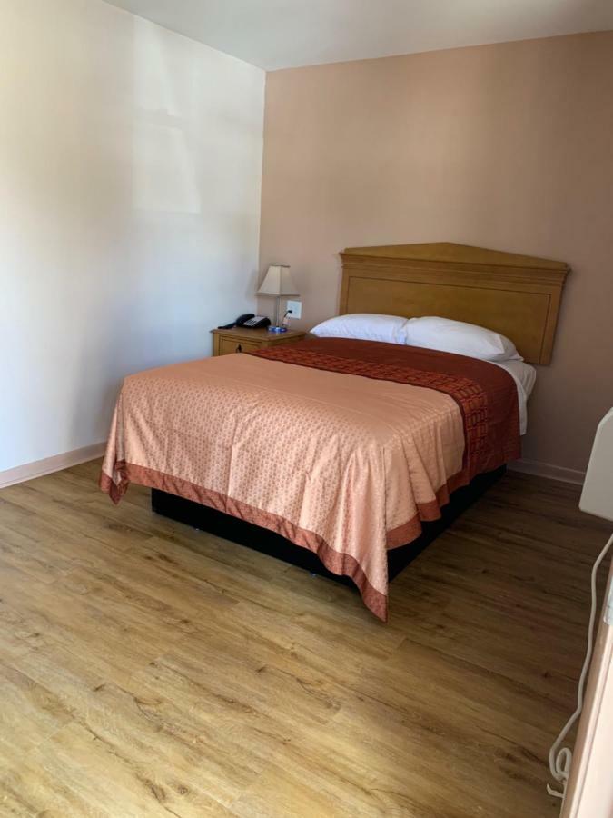 Towne Hotel